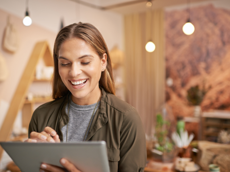 TrackIt Cost Management App for better Cloud Deployment Management - Featured Image